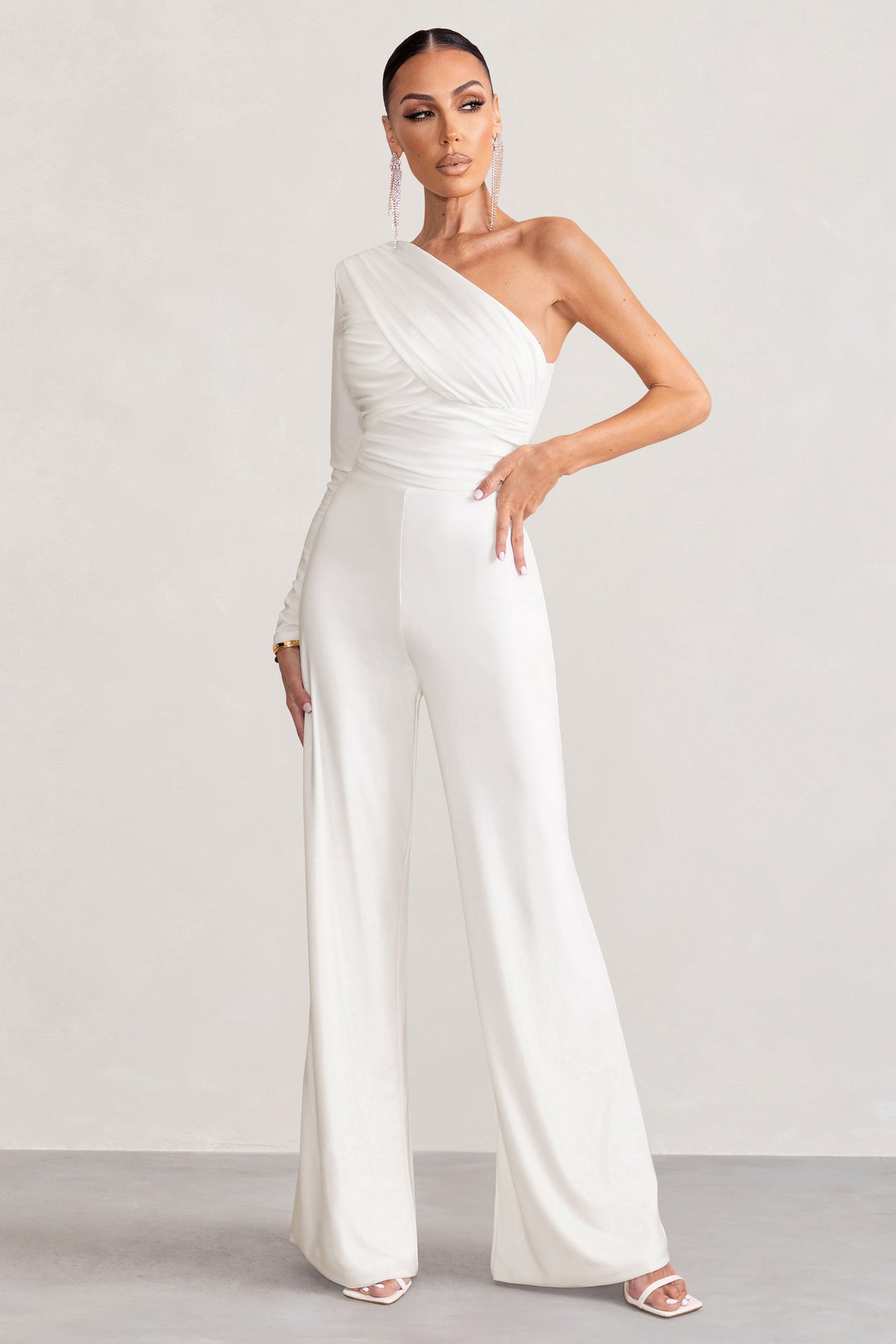 WB_CC_BR_CL128142-MilaWhiteOneShoulderRuchedWideLegJumpsuit0