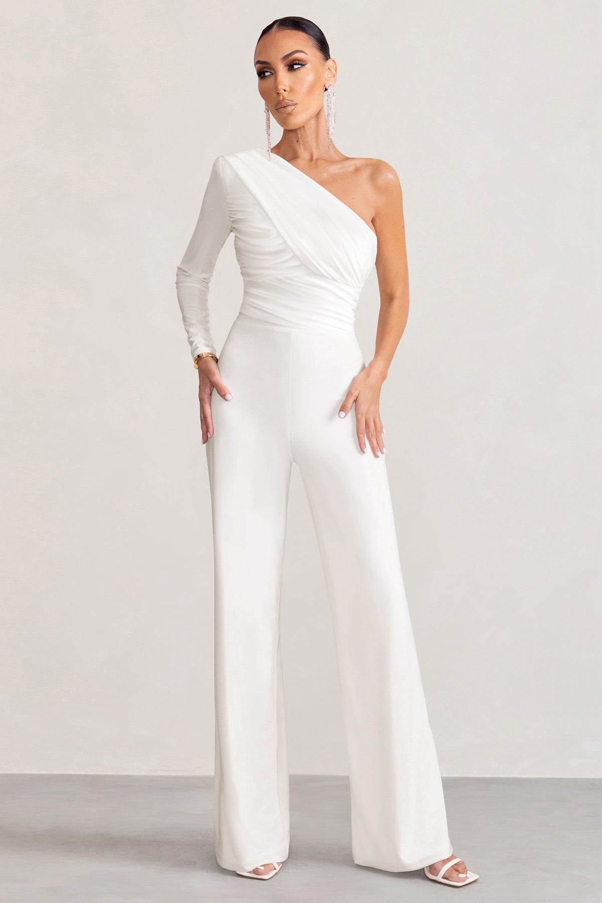 WB_CC_BR_CL128142-MilaWhiteOneShoulderRuchedWideLegJumpsuit1
