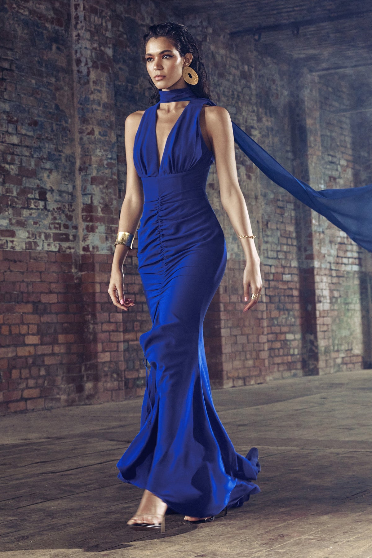 Whimsical Blue Chiffon Plunge Fishtail Maxi Dress With Scarf Design – Club  L London - IRE