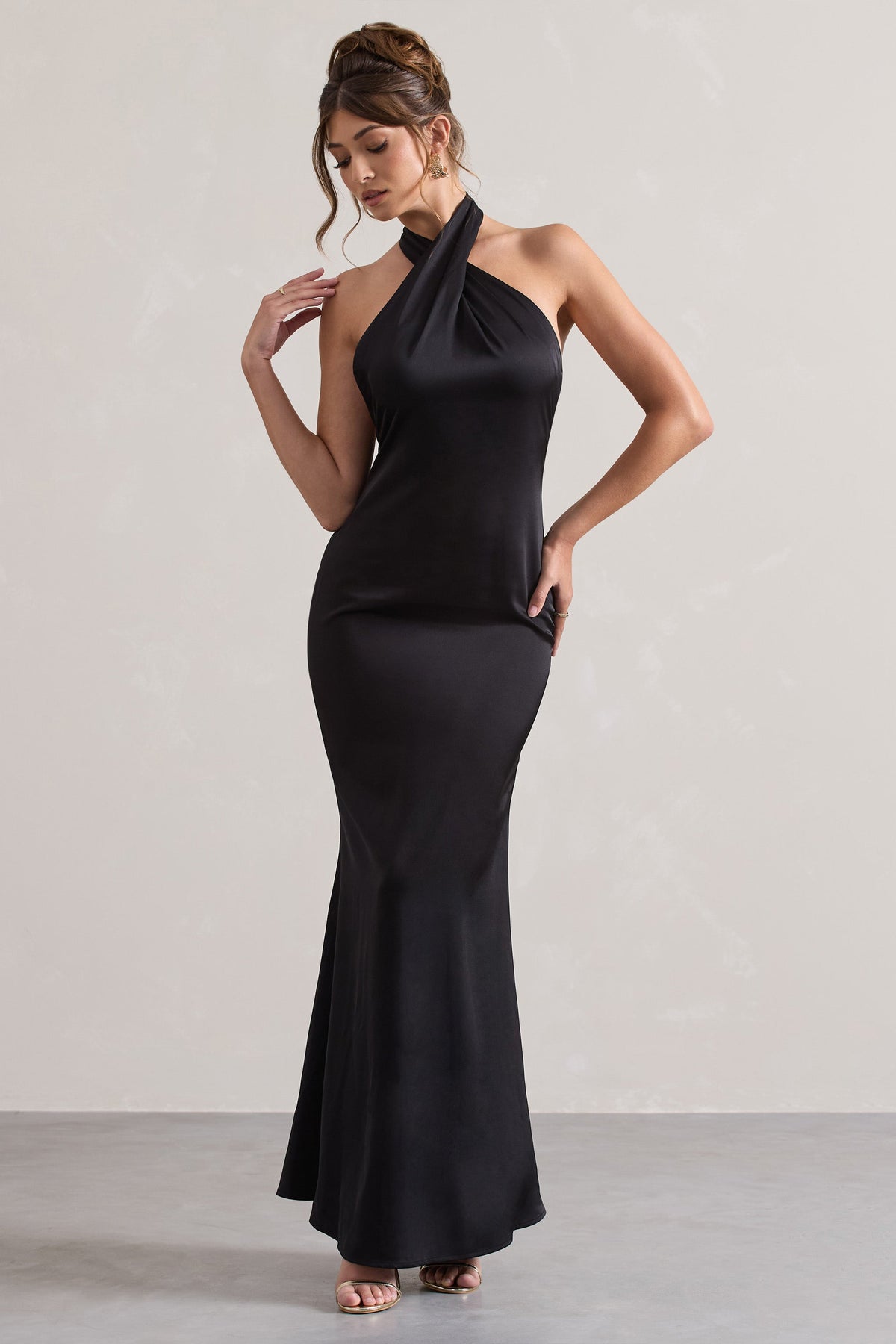 WB_CL129991002-UnbeatableBlackSatinCrossOverHalter-NeckMaxiDress1