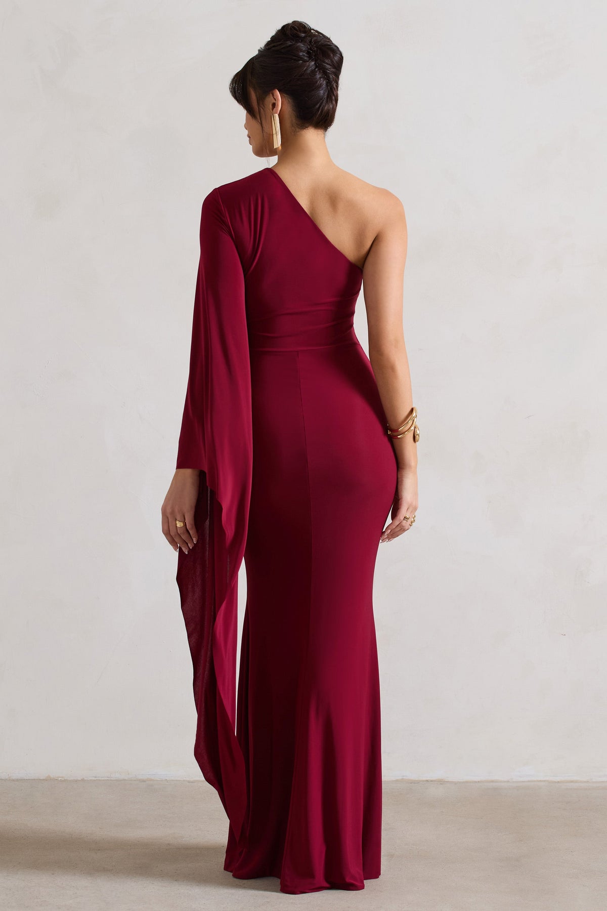 WB_CL131010037-GiadaBerryRuchedAsymmetricMaxiDressWithCapeSleeve8_cbdc03f4-7a7d-4f48-9ee1-c5e6d1a23433