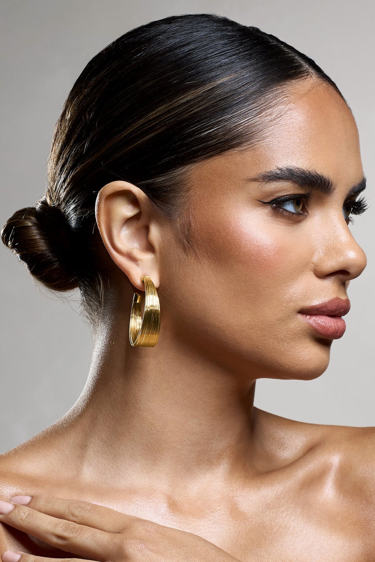 WB_CL134520007-StoriGoldLayeredHoopEarrings4