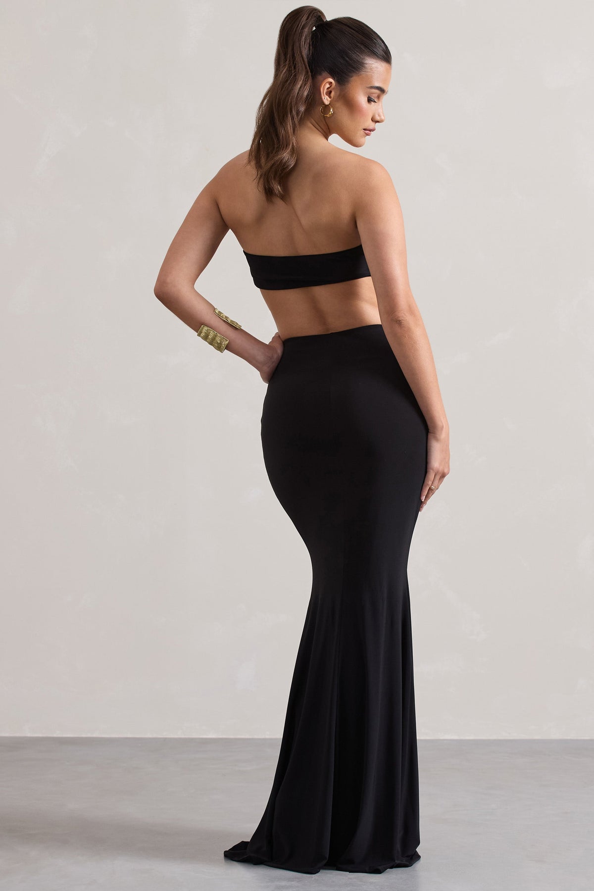 WB_CL134734002-VadaBlackBandeauCropTop_CL134735002-VitalityBlackRuchedDrapeMaxiSkirt10