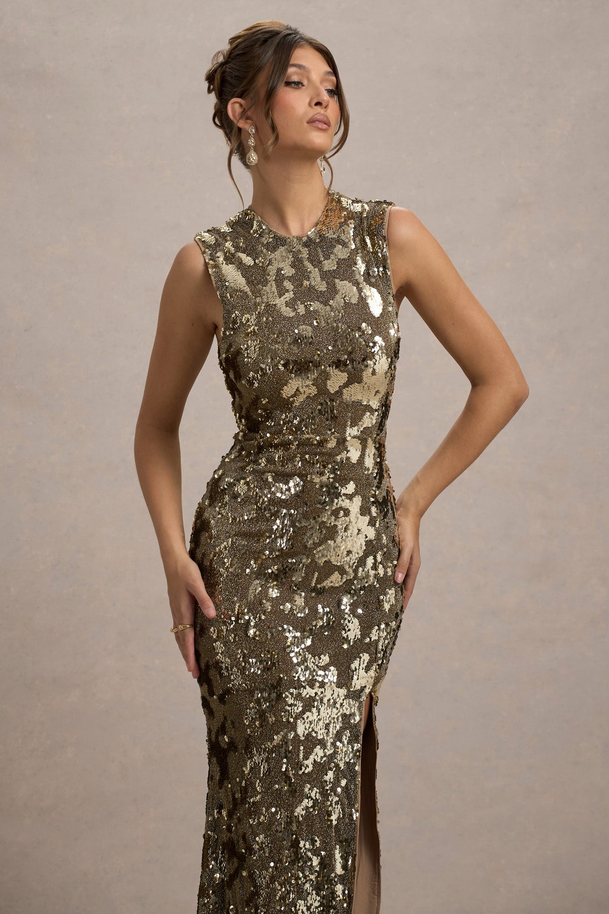 WB_CL135139007-CleopatraGoldSequinSplitMaxiDress8