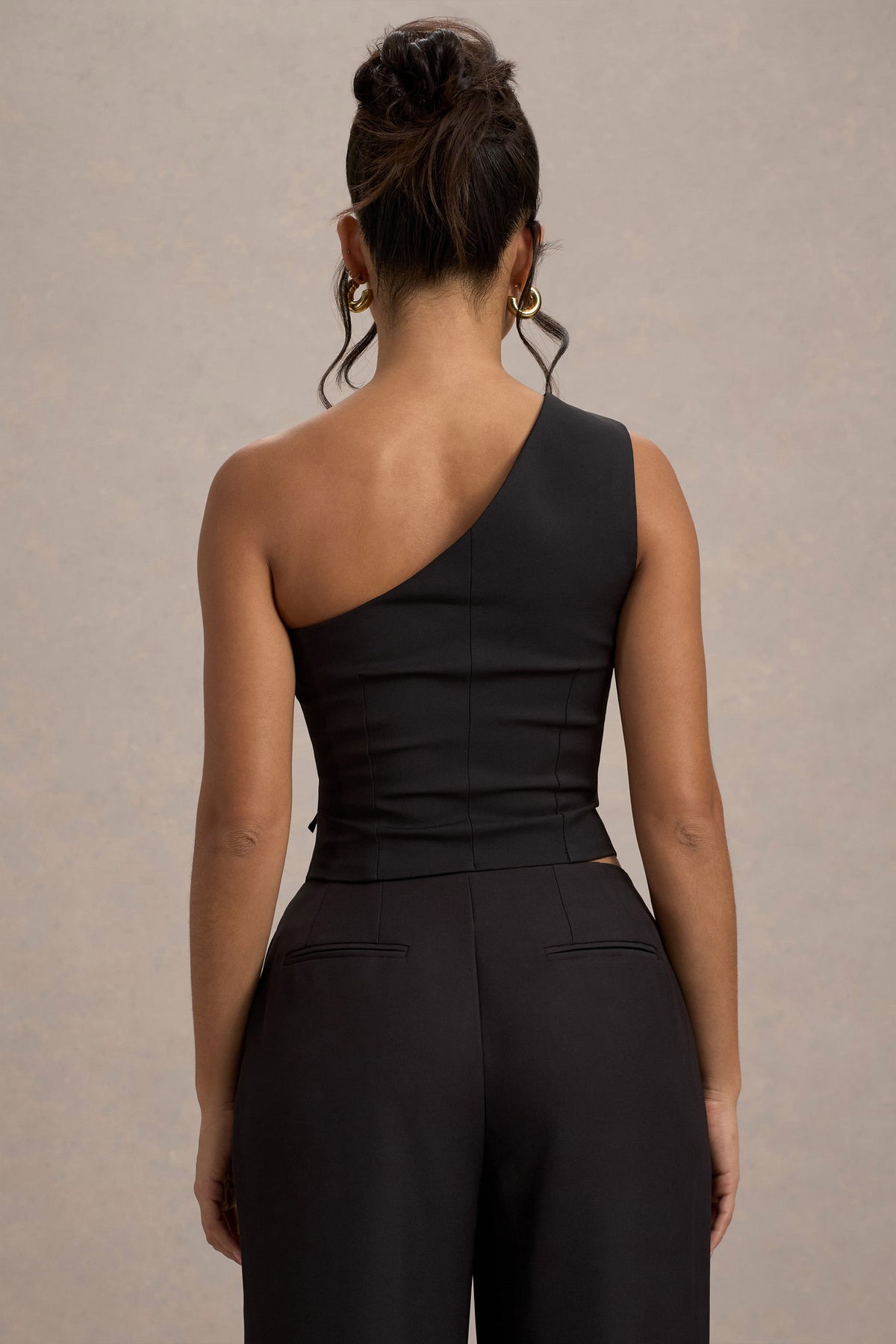 WB_HR_CL134935002-LeliaBlackOneShoulderTailoredTopWithBows_HR_CL134879002-GalileaBlackPlisseWide-LegTrousers10_e078c3c8-67cb-4518-a8e1-3a925e7e2574