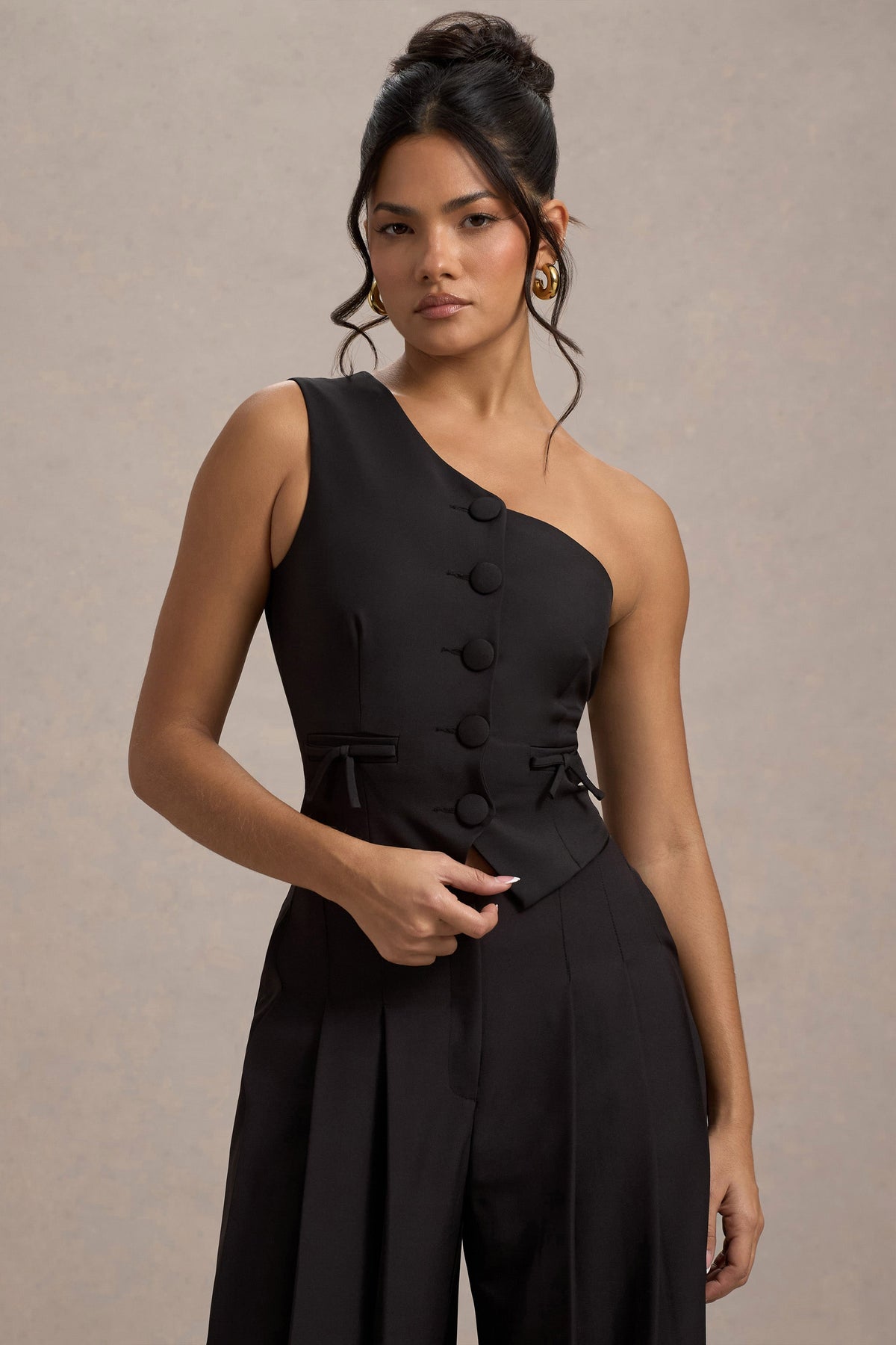 WB_HR_CL134935002-LeliaBlackOneShoulderTailoredTopWithBows_HR_CL134879002-GalileaBlackPlisseWide-LegTrousers9_1868f05f-0674-4871-a948-660c1444c25e