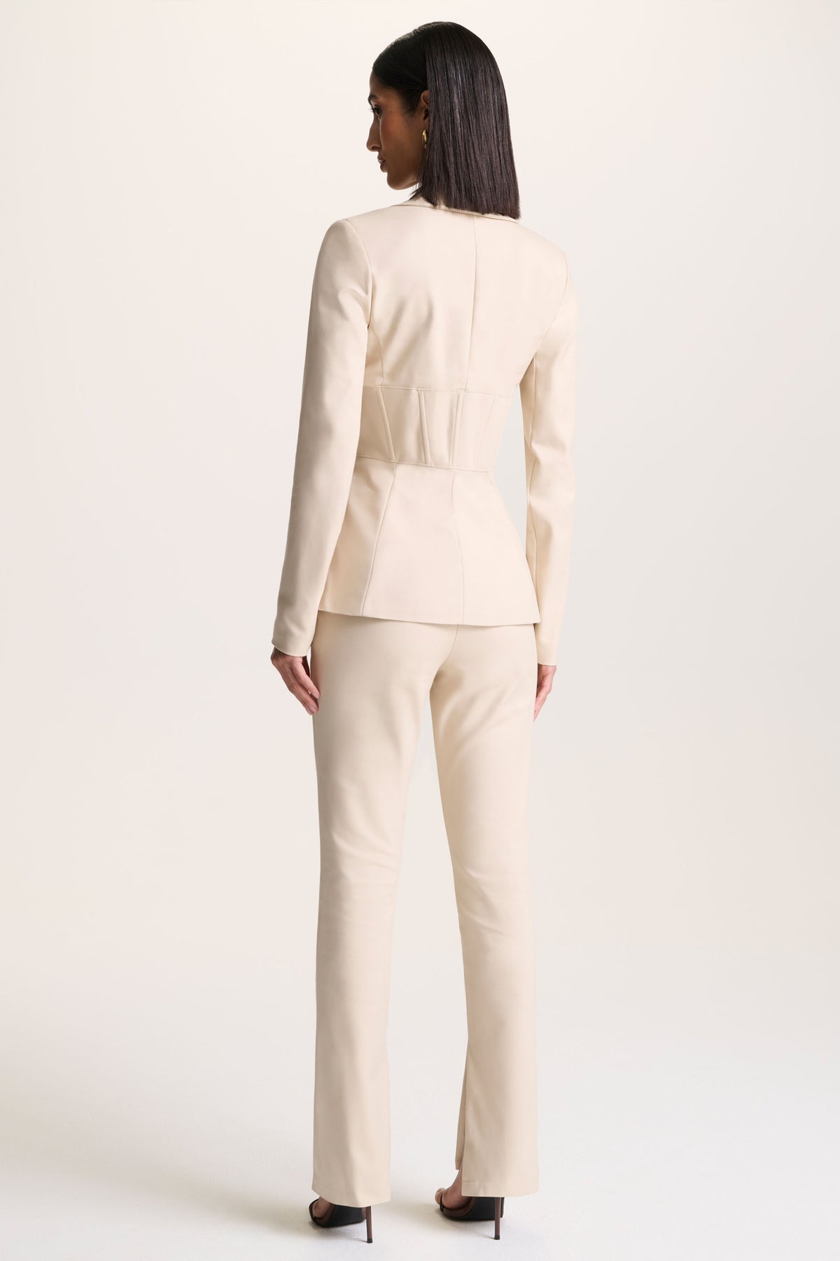 uploaded_image_4_r7ngt