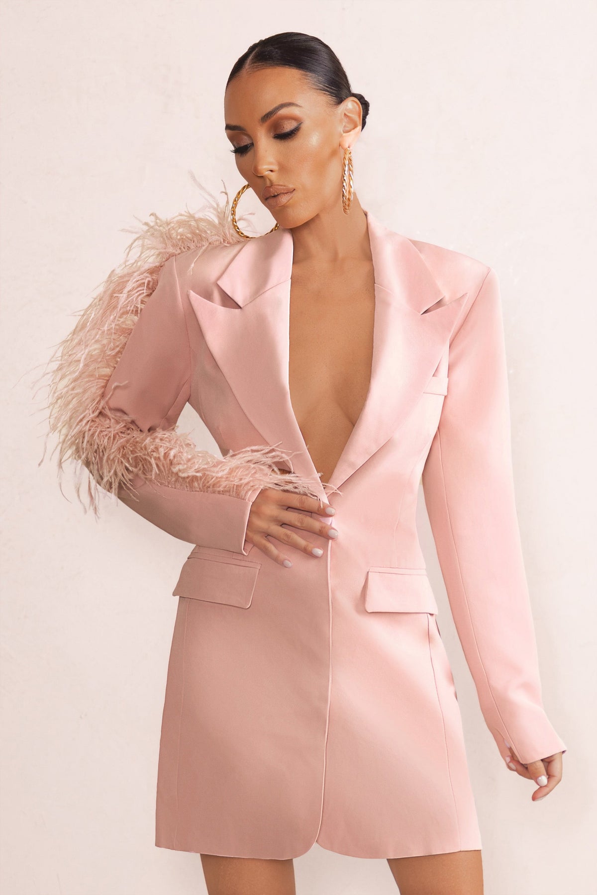 One In A Million Pink Blazer Mini Dress With Feather Trim – Club L London -  IRE
